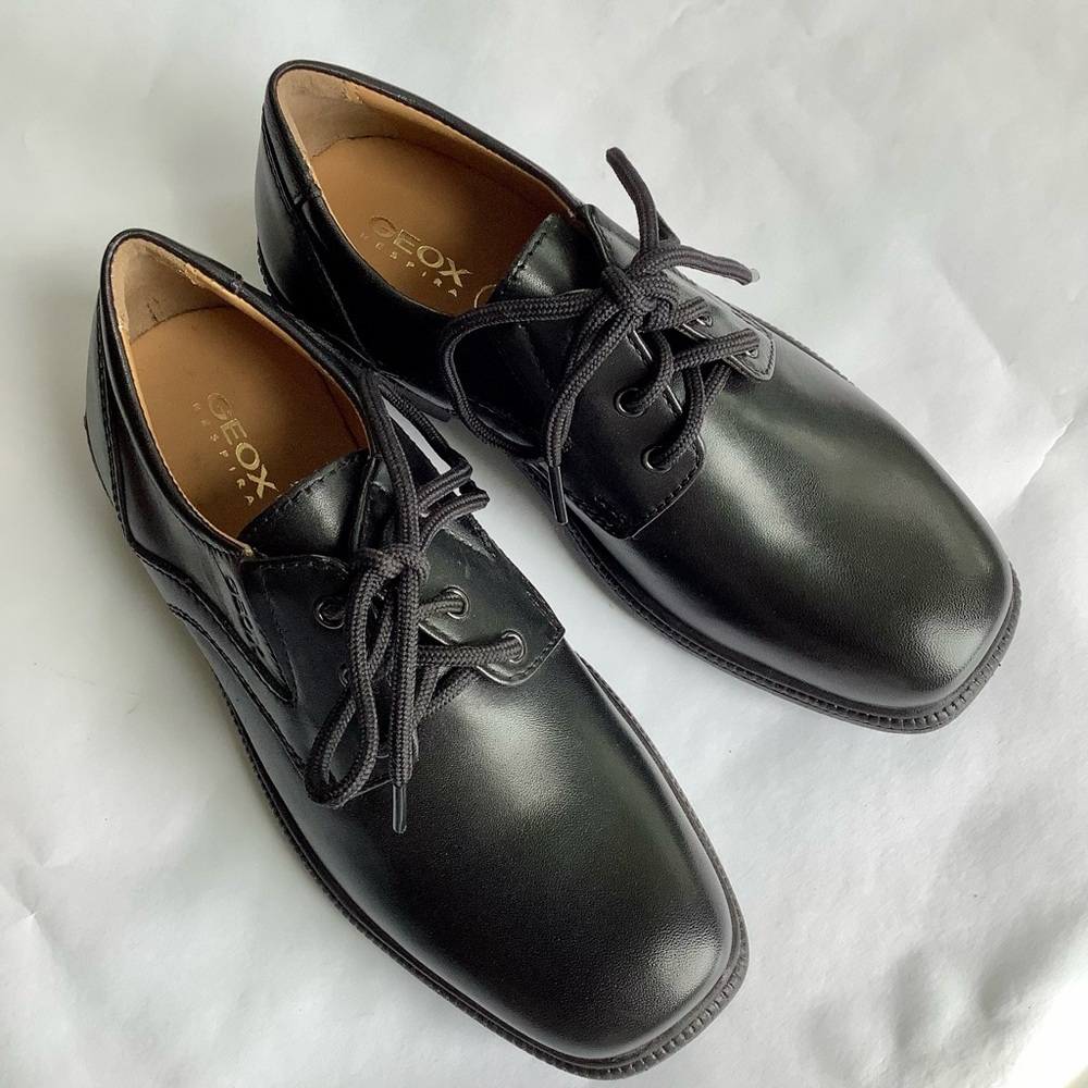 Geox J Frederick black leather
dress lace up USA 2 NWB